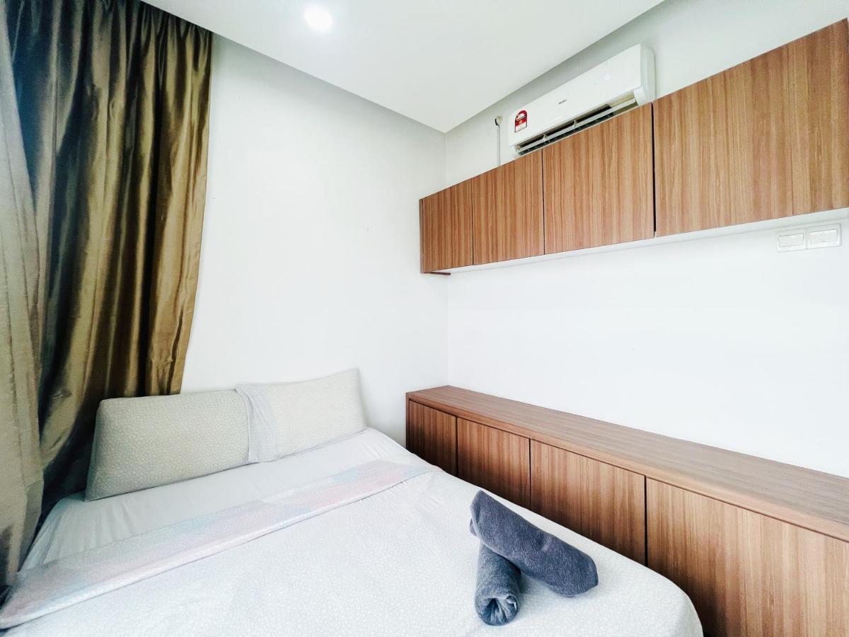 Regalia Apartment