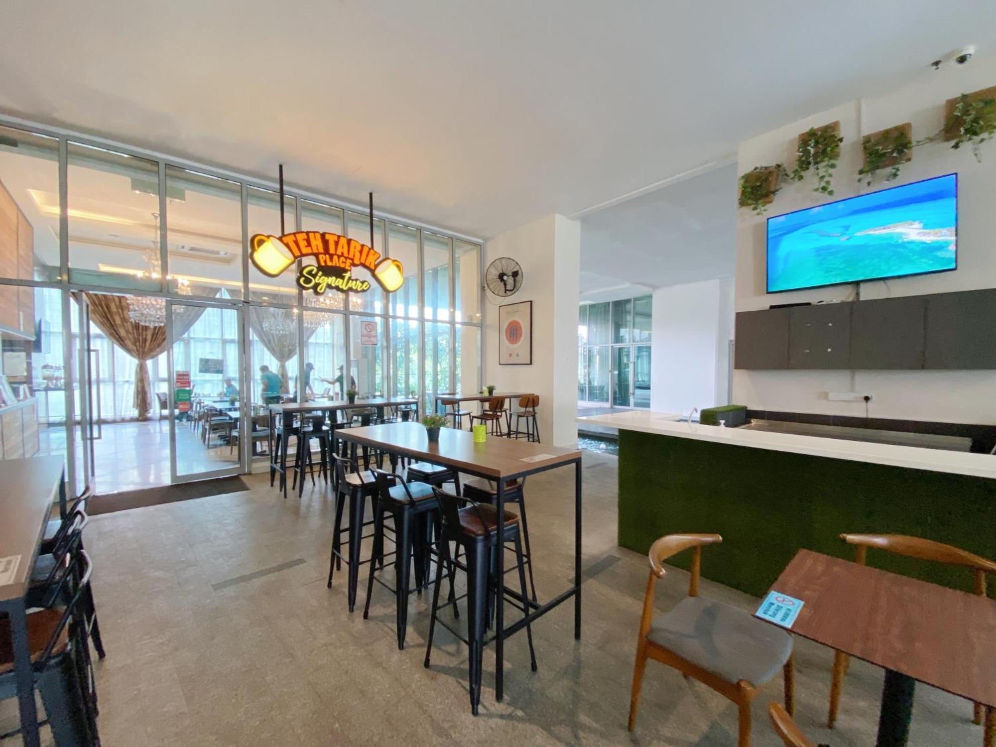 Regalia Apartment *